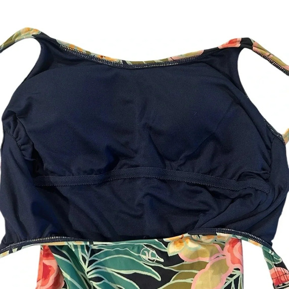 Hurley NWT One Piece UPF 50+ Protection Swimsuit Size Small Women Beach Resort - Picture 6 of 11